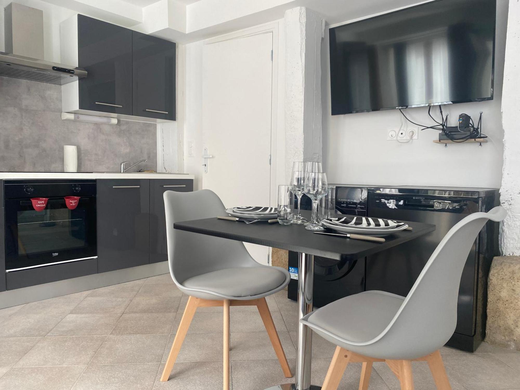 Apartment Superbe T1 Atypique - 007